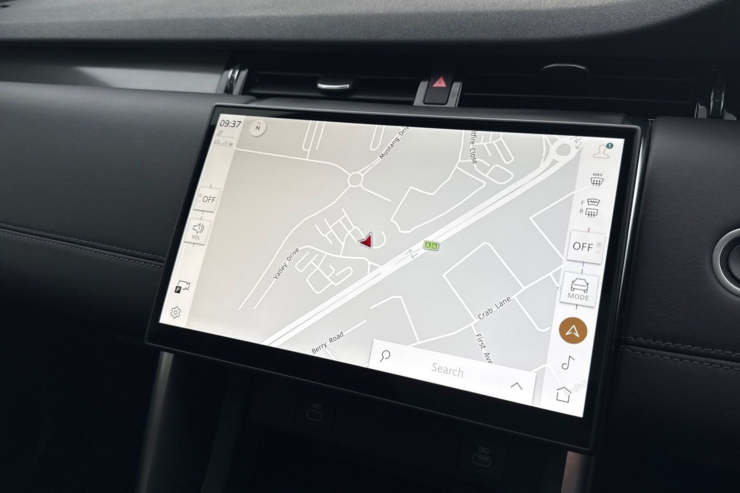 Used Land Rover Discovery Sport 2024 for sale - 76723721: Photo 12