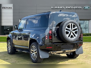 Used Land Rover Defender 110 2025 for sale - 75524926: Photo