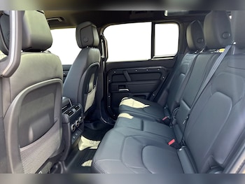 Used Land Rover Defender 110 2025 for sale - 75524926: Photo