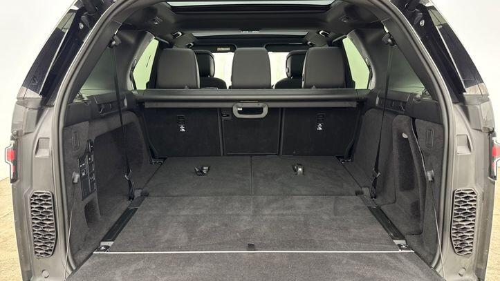 Used Land Rover Discovery 2024 for sale - 78132304: Photo 10