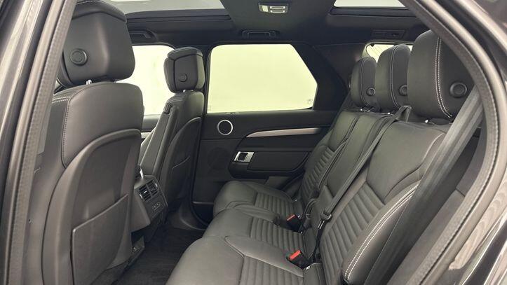 Used Land Rover Discovery 2024 for sale - 78132304: Photo 4