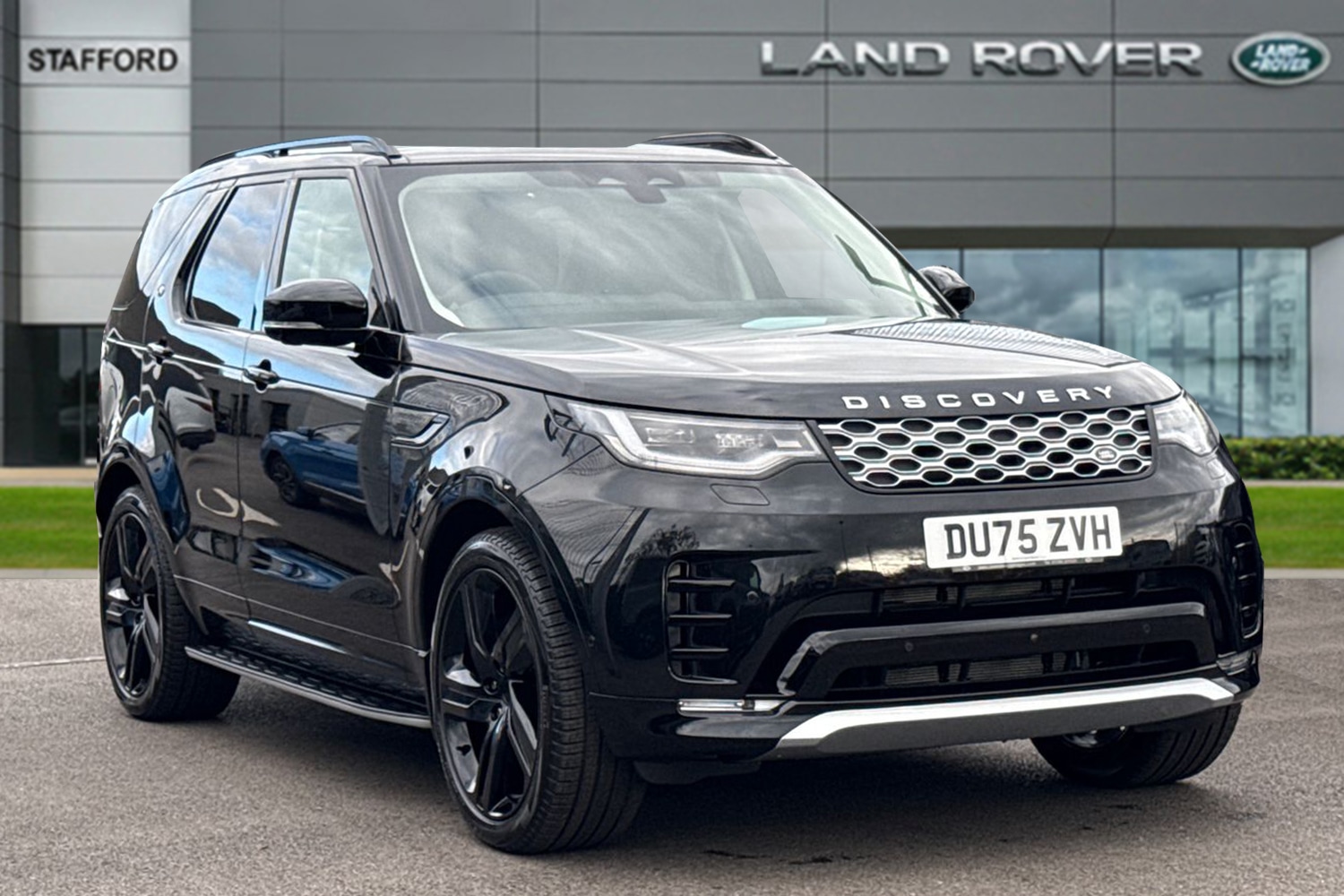 Used Land Rover Discovery 2025 for sale - 76330732: Photo 1