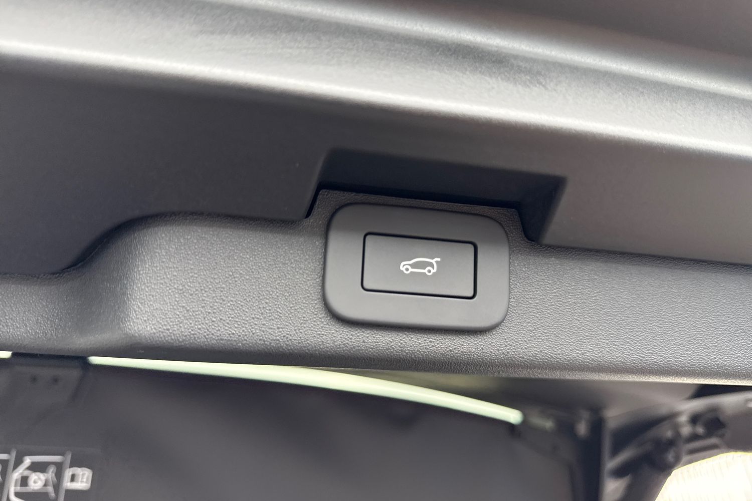 Used Land Rover Discovery 2025 for sale - 76330732: Photo 25