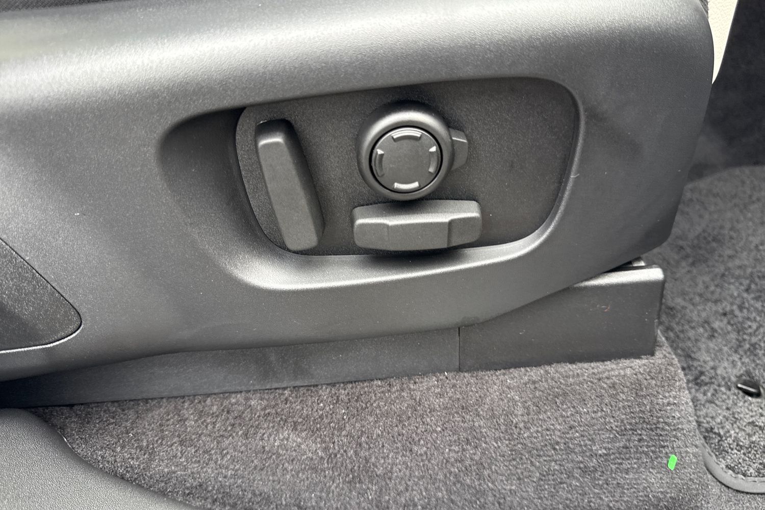 Used Land Rover Discovery 2025 for sale - 76330732: Photo 33