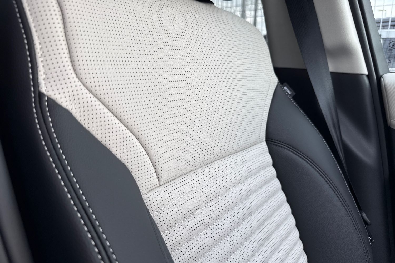 Used Land Rover Discovery 2025 for sale - 76330732: Photo 53