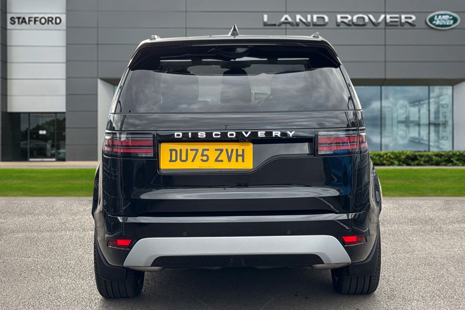 Used Land Rover Discovery 2025 for sale - 76330732: Photo 6
