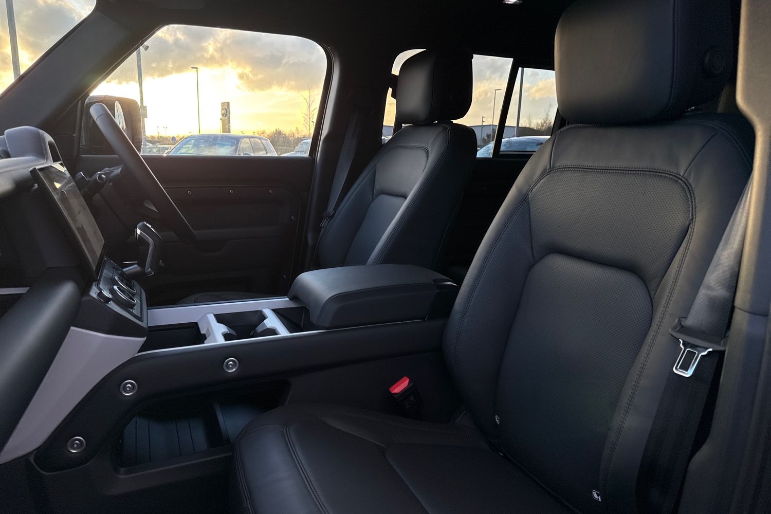 Used Land Rover Defender 110 2026 for sale - 77226521: Photo 11