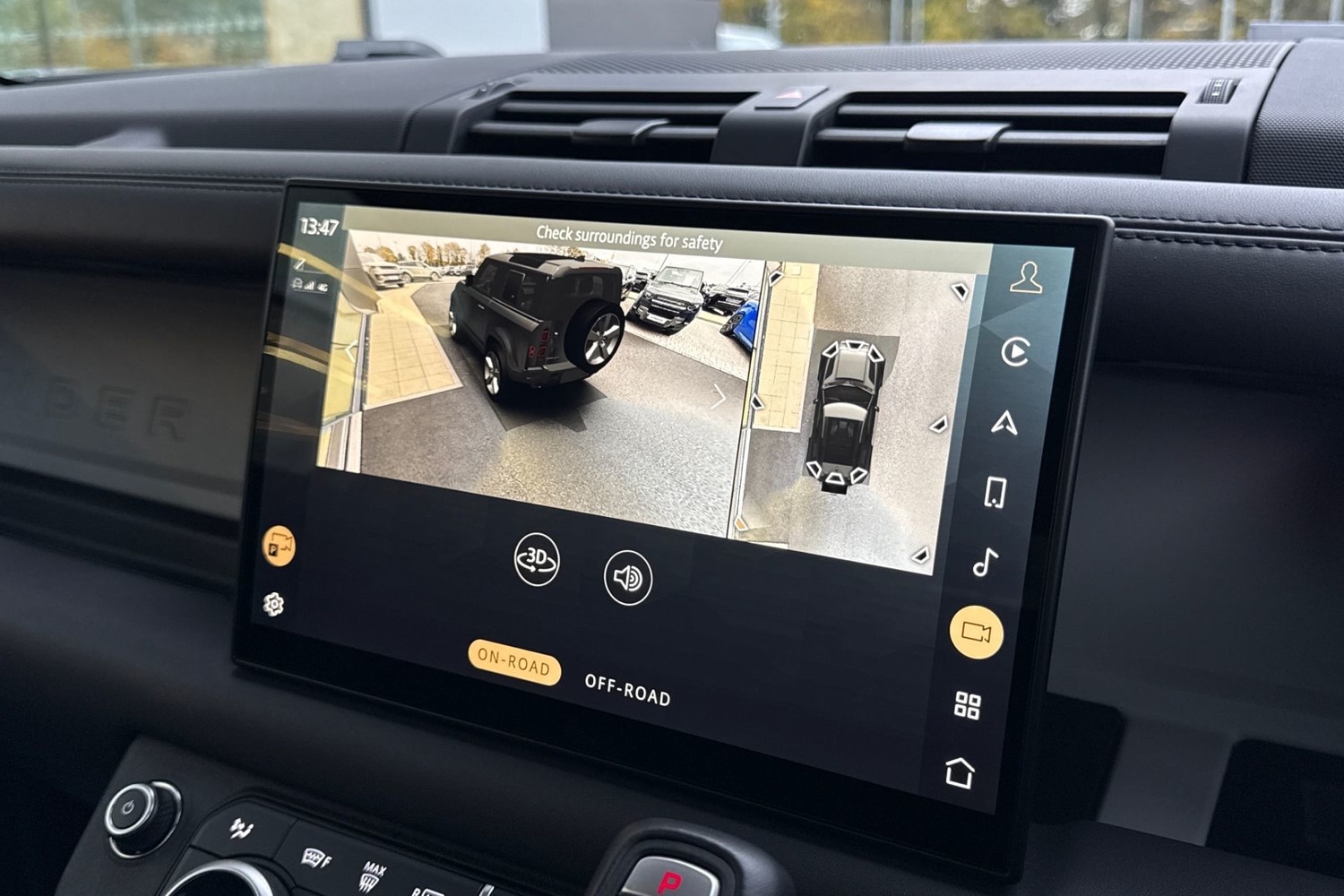 Used Land Rover Defender 90 2024 for sale - 76476080: Photo 13