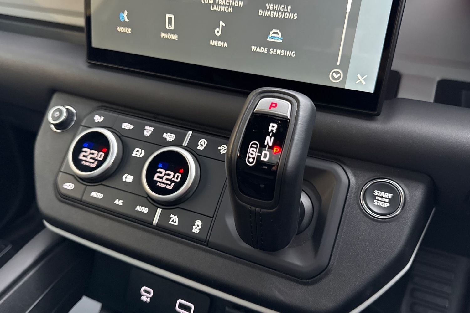 Used Land Rover Defender 90 2024 for sale - 76476080: Photo 14