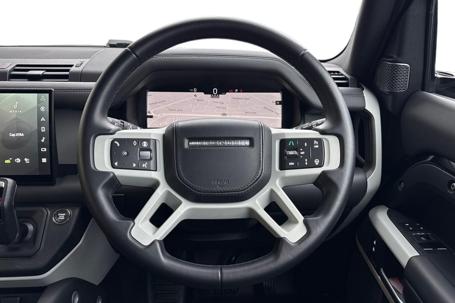 Used Land Rover Defender 90 2024 for sale - 76476080: Photo 16