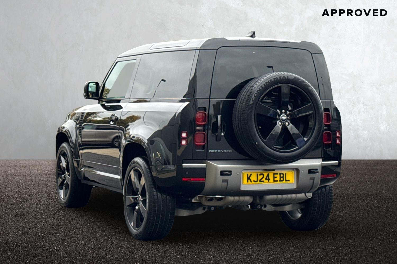 Used Land Rover Defender 90 2024 for sale - 76476080: Photo 2