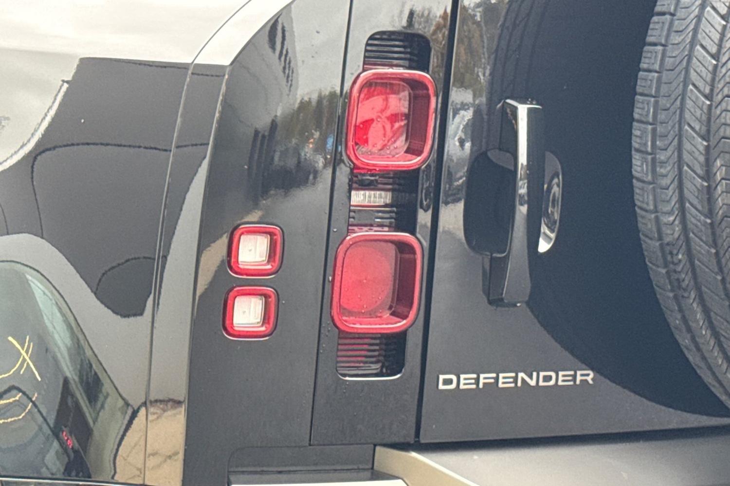 Used Land Rover Defender 90 2024 for sale - 76476080: Photo 20