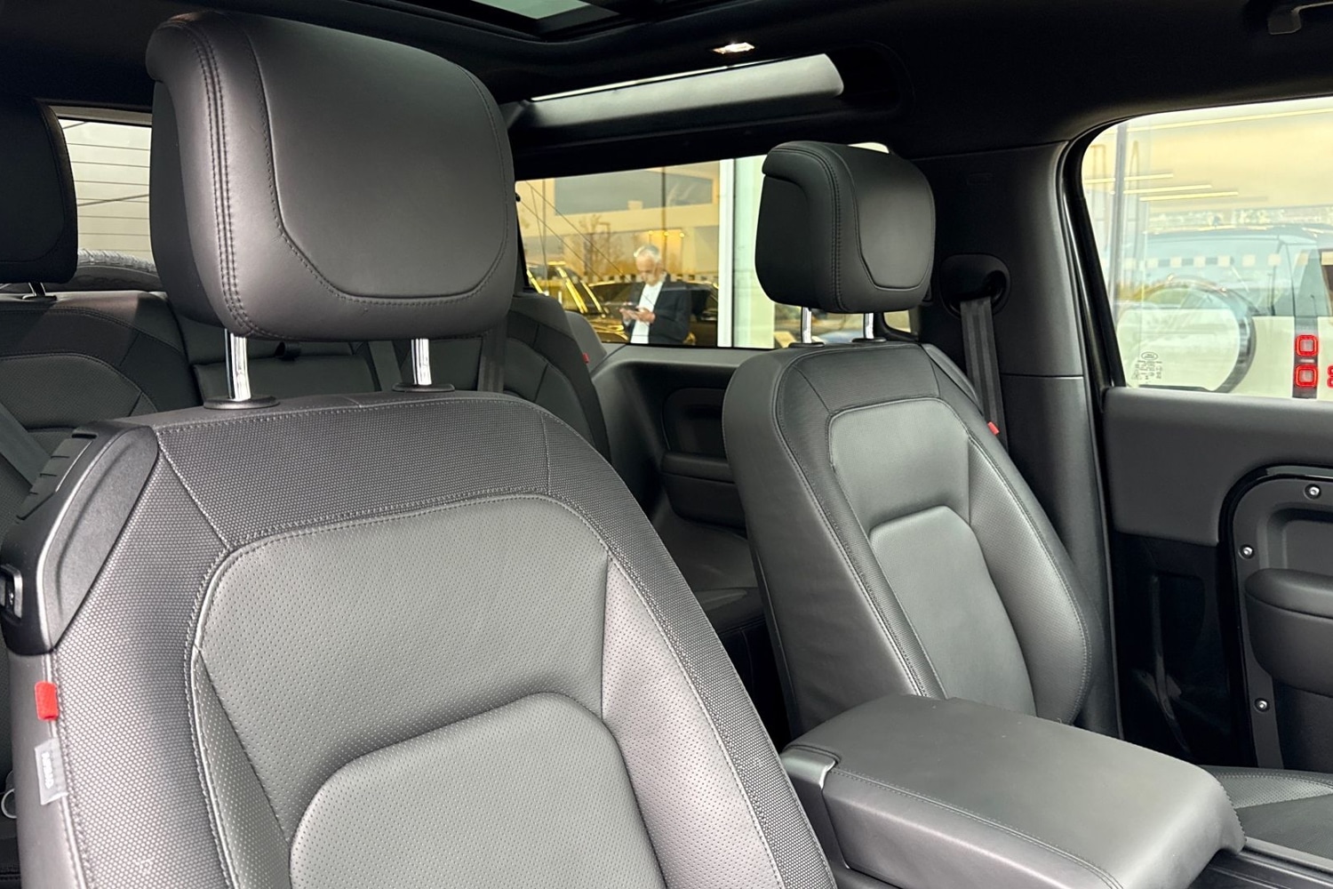 Used Land Rover Defender 90 2024 for sale - 76476080: Photo 22