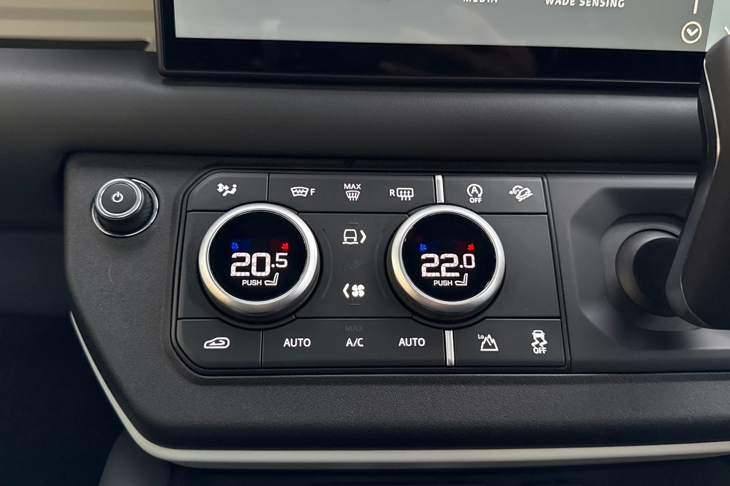 Used Land Rover Defender 90 2024 for sale - 76476080: Photo 23