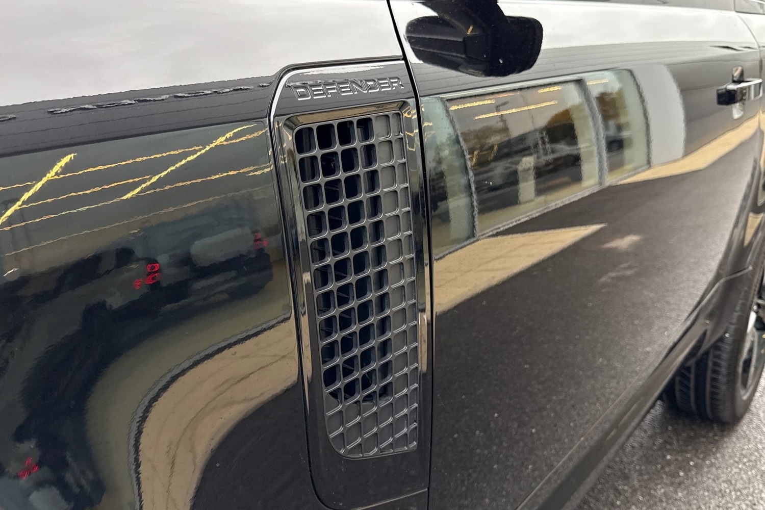 Used Land Rover Defender 90 2024 for sale - 76476080: Photo 29