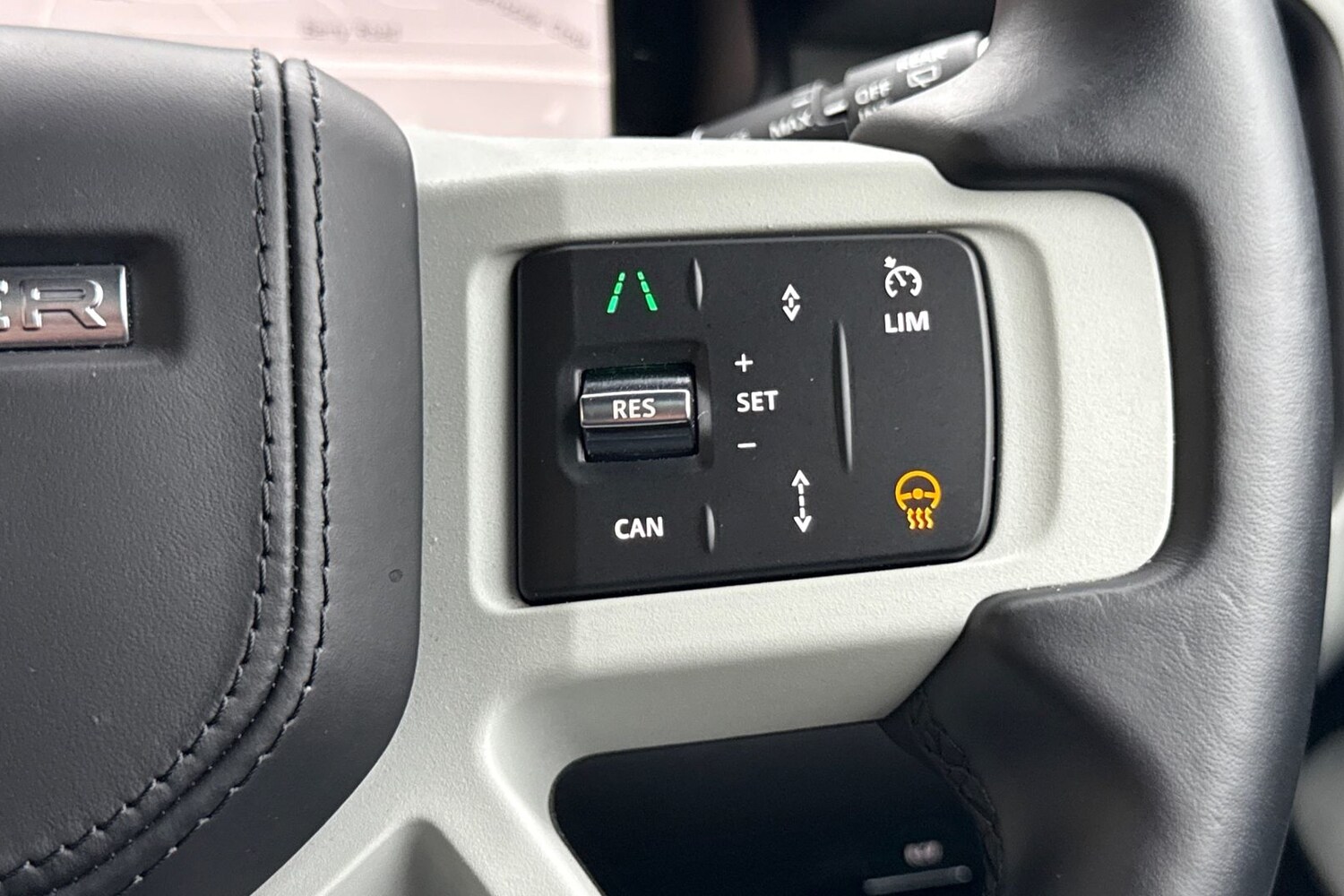 Used Land Rover Defender 90 2024 for sale - 76476080: Photo 32