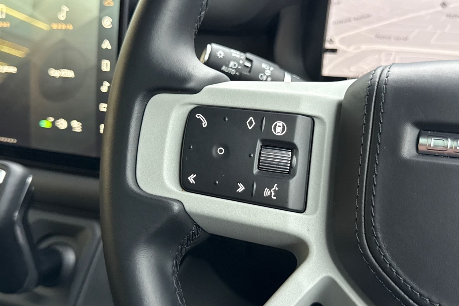 Used Land Rover Defender 90 2024 for sale - 76476080: Photo 33