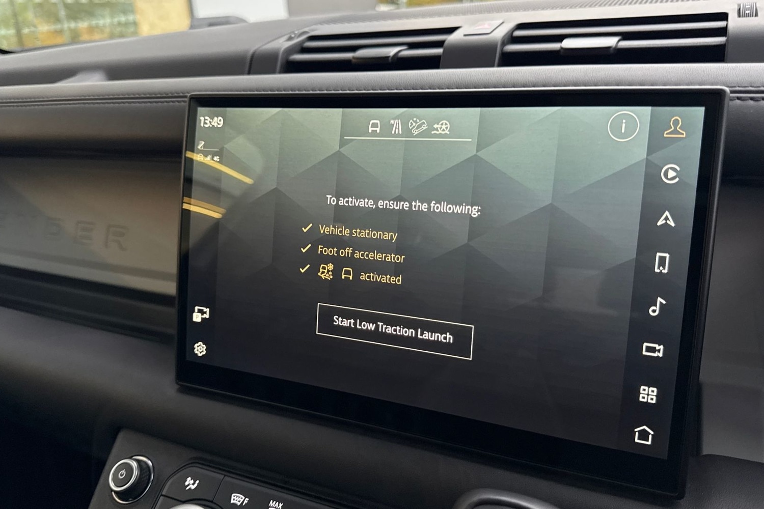 Used Land Rover Defender 90 2024 for sale - 76476080: Photo 42