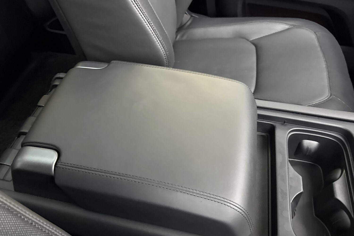 Used Land Rover Defender 90 2024 for sale - 76476080: Photo 46