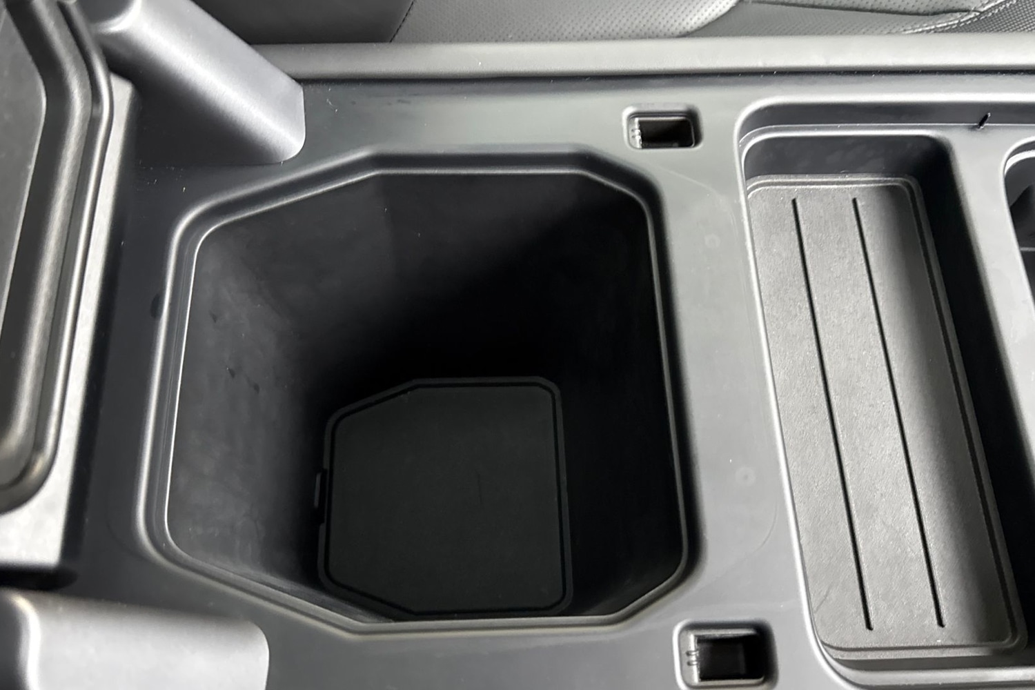 Used Land Rover Defender 90 2024 for sale - 76476080: Photo 47