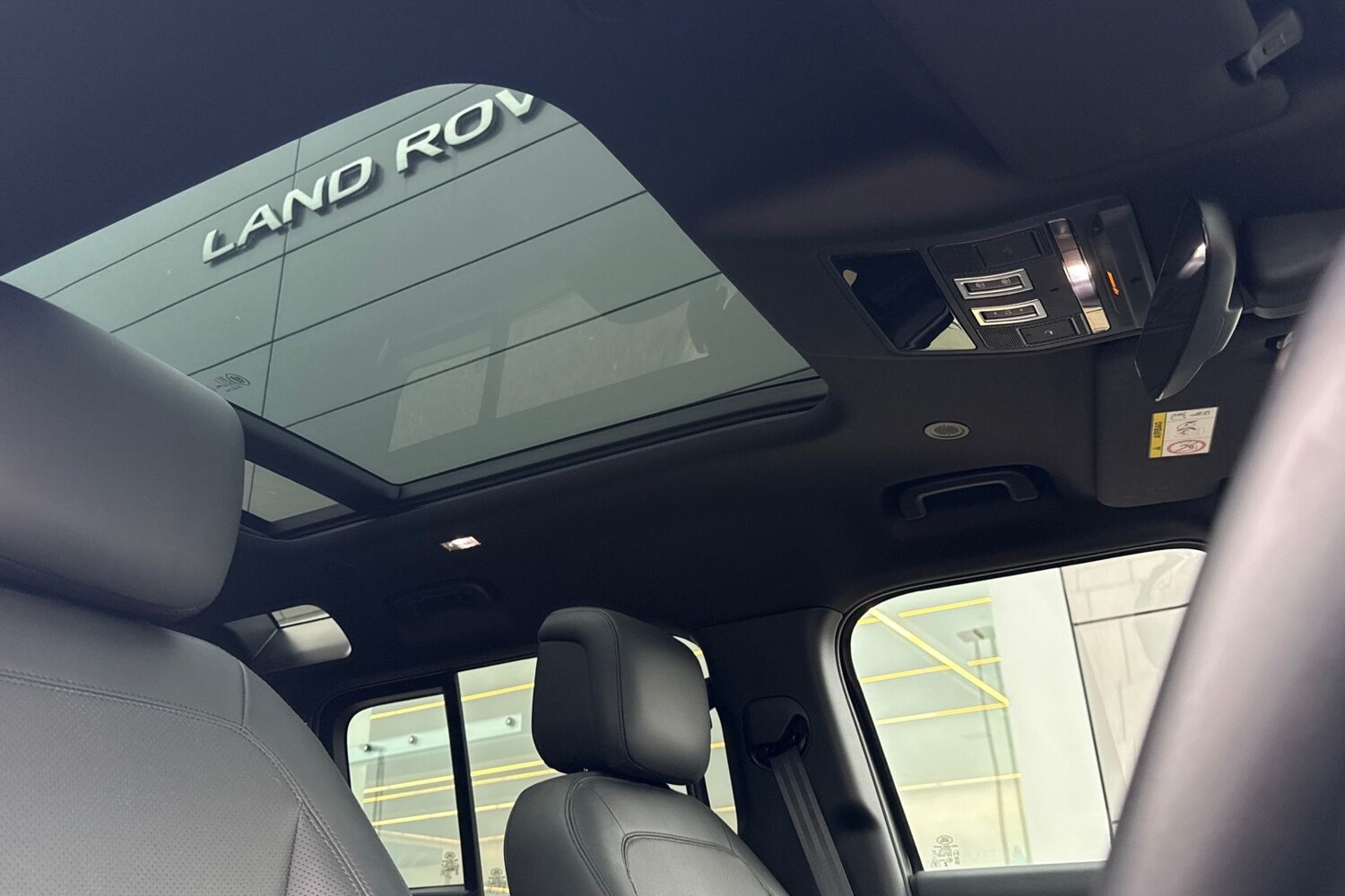 Used Land Rover Defender 110 2024 for sale - 76220199: Photo 22