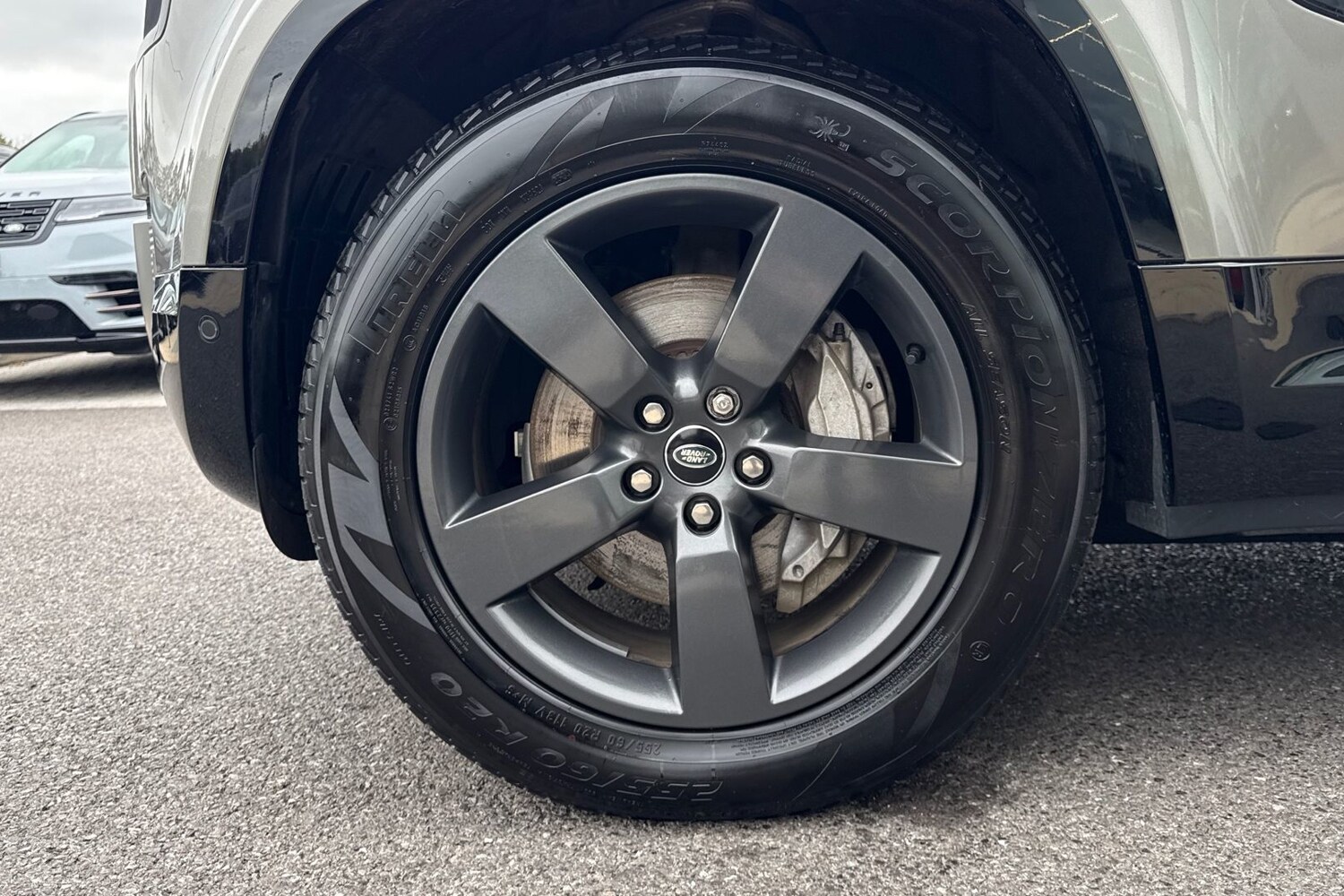 Used Land Rover Defender 110 2024 for sale - 76220199: Photo 37