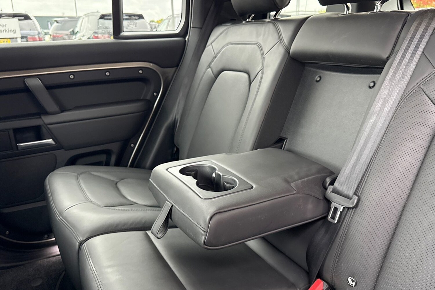 Used Land Rover Defender 110 2024 for sale - 76220199: Photo 38