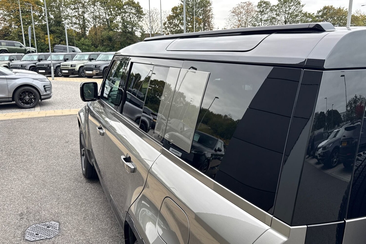 Used Land Rover Defender 110 2024 for sale - 76220199: Photo 42