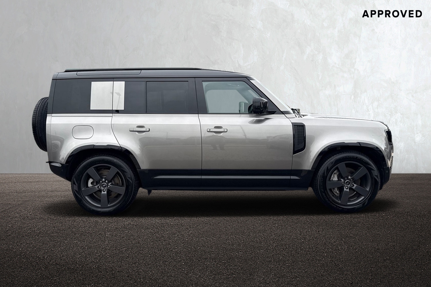 Used Land Rover Defender 110 2024 for sale - 76220199: Photo 6