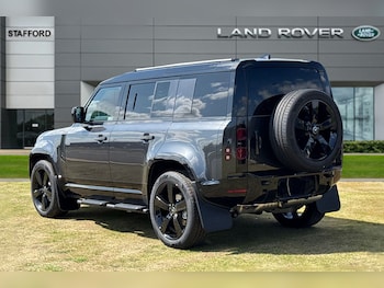Used Land Rover Defender 110 2025 for sale - 75557063: Photo