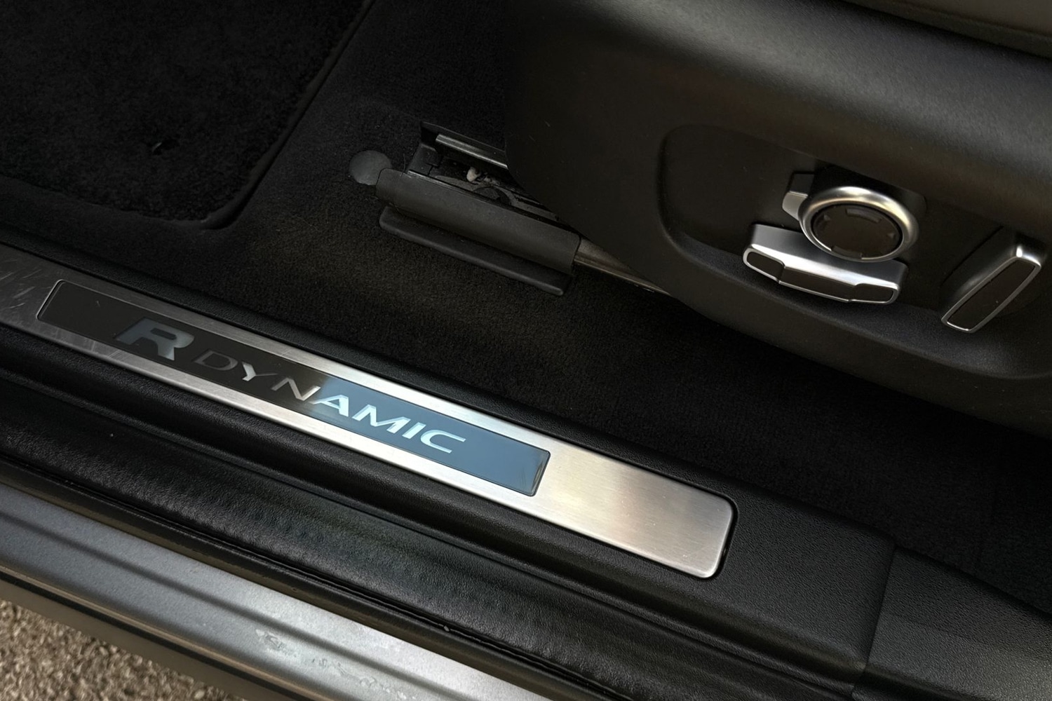 Used Land Rover Discovery Sport 2021 for sale - 77048471: Photo 42