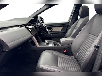 Used Land Rover Discovery Sport 2024 for sale - 75272869: Photo