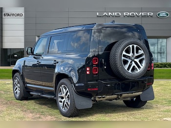 Used Land Rover Defender 110 2025 for sale - 75525078: Photo