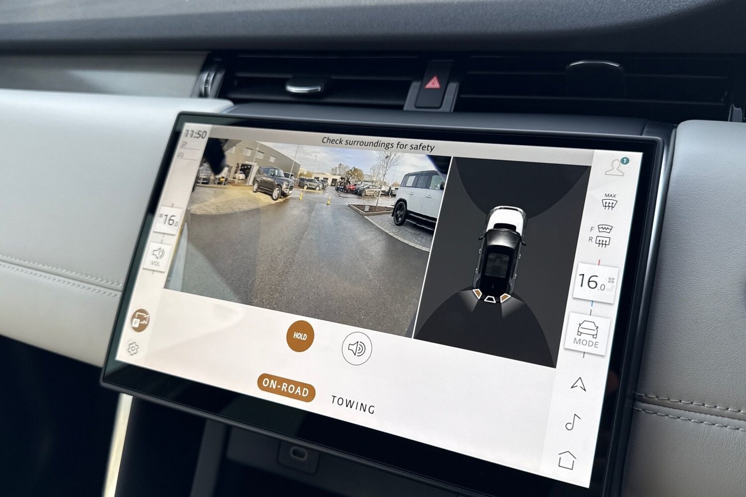 Used Land Rover Discovery Sport 2024 for sale - 76855031: Photo 13