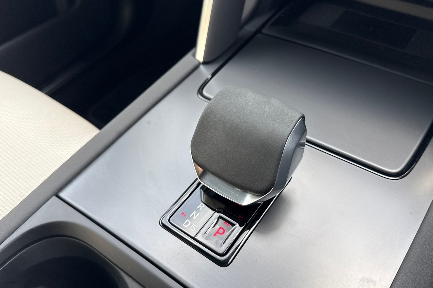 Used Land Rover Discovery Sport 2024 for sale - 76855031: Photo 14