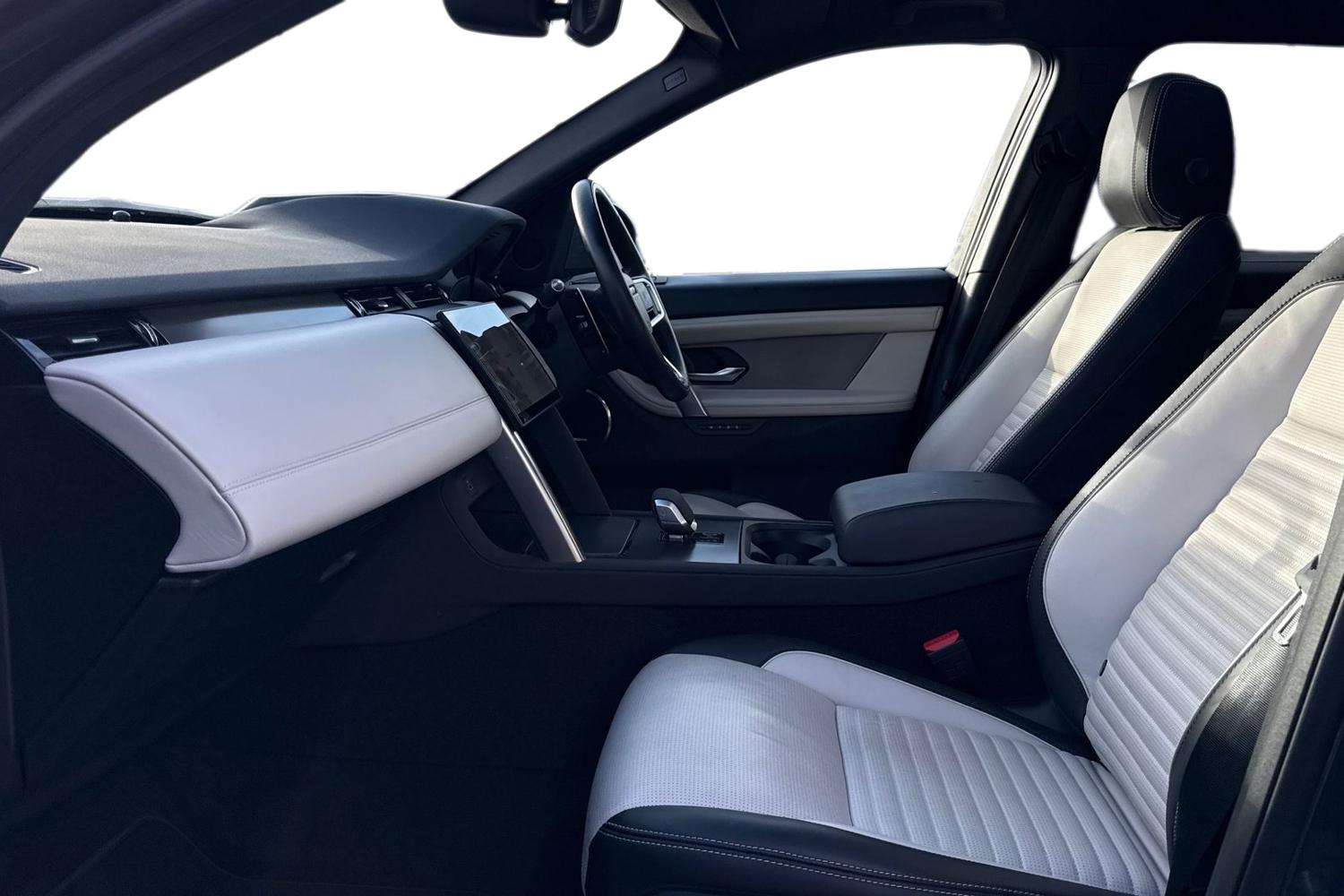 Used Land Rover Discovery Sport 2024 for sale - 76855031: Photo 3