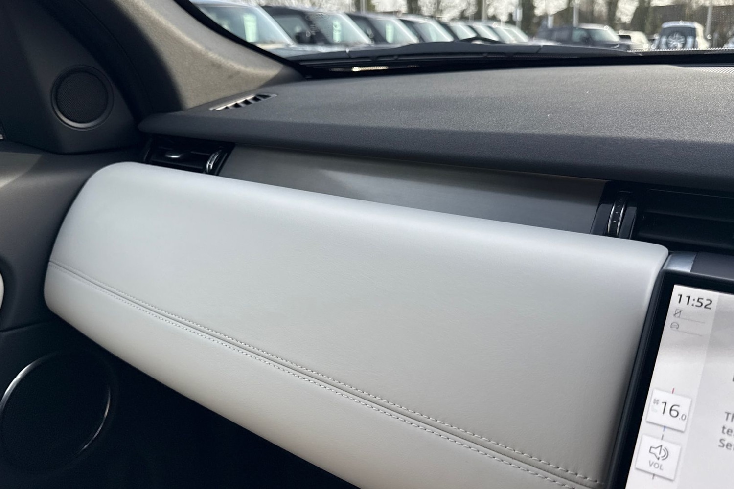 Used Land Rover Discovery Sport 2024 for sale - 76855031: Photo 50