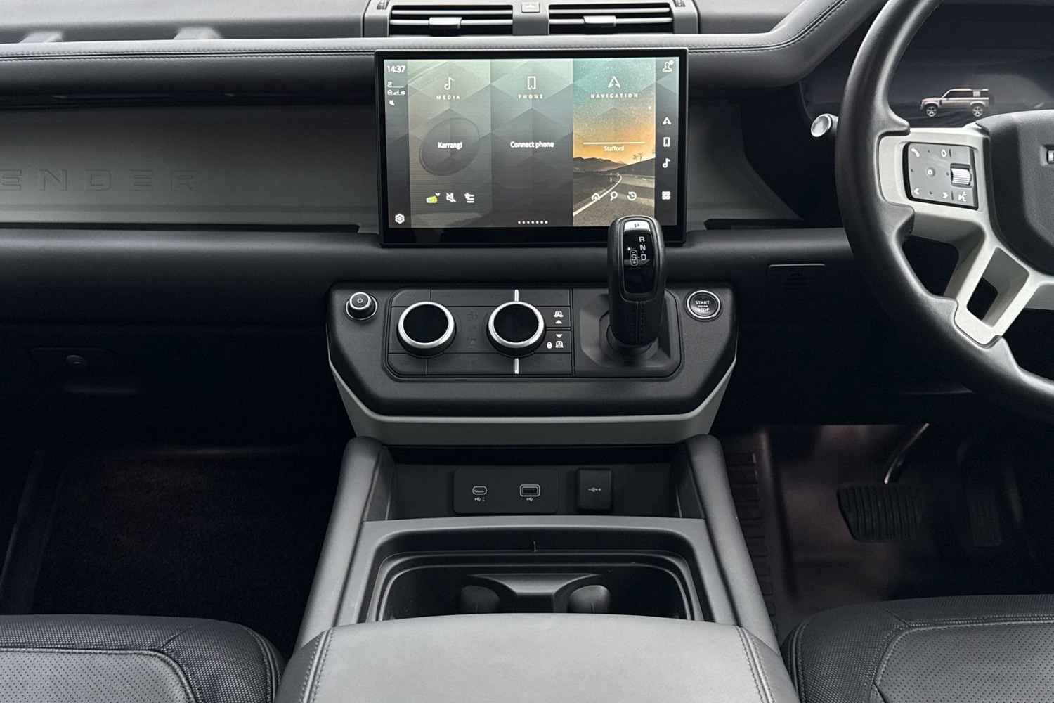 Used Land Rover Defender 110 2024 for sale - 77080026: Photo 14