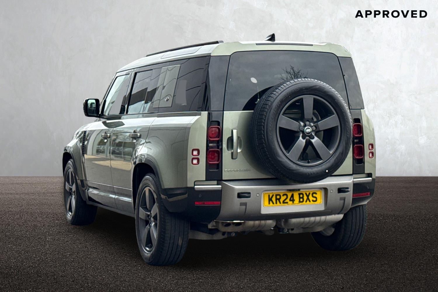 Used Land Rover Defender 110 2024 for sale - 77080026: Photo 2