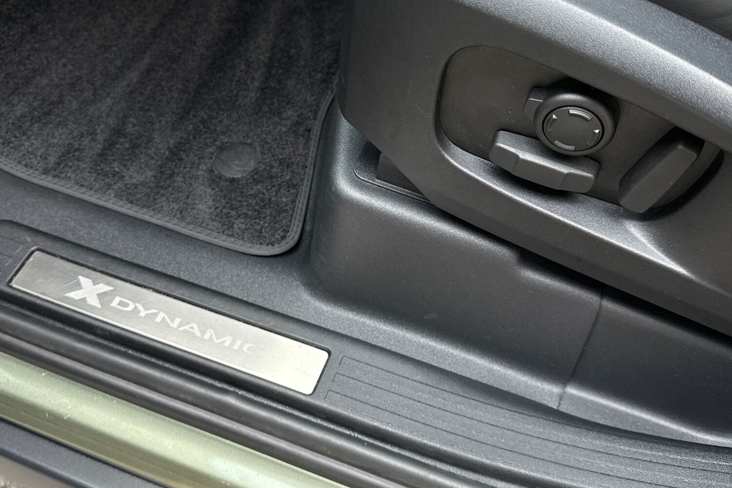 Used Land Rover Defender 110 2024 for sale - 77080026: Photo 41