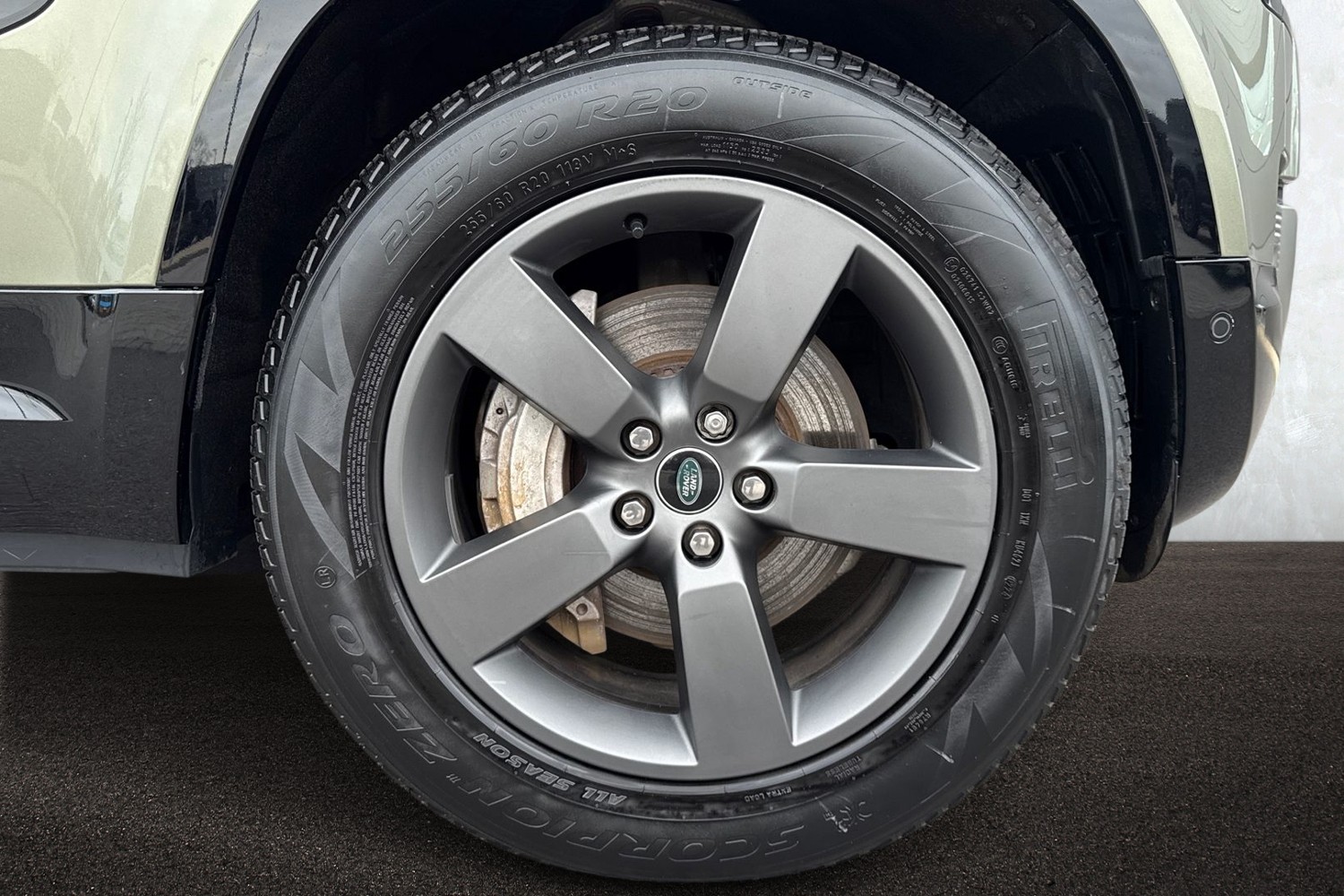 Used Land Rover Defender 110 2024 for sale - 77080026: Photo 8