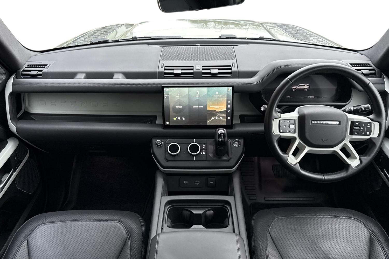 Used Land Rover Defender 110 2024 for sale - 77080026: Photo 9