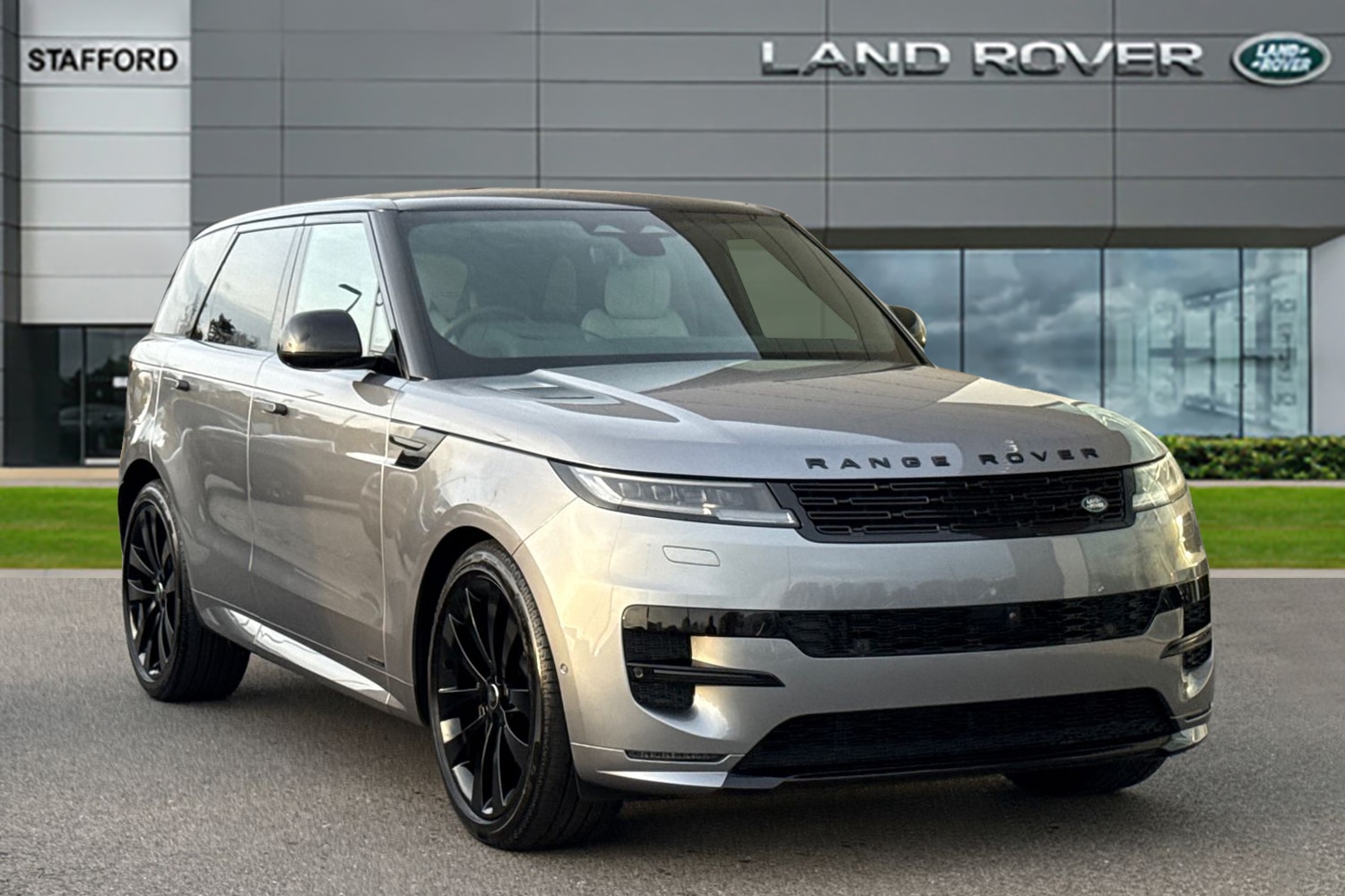 Used Land Rover Range Rover Sport 2025 for sale - 76330795: Photo 1