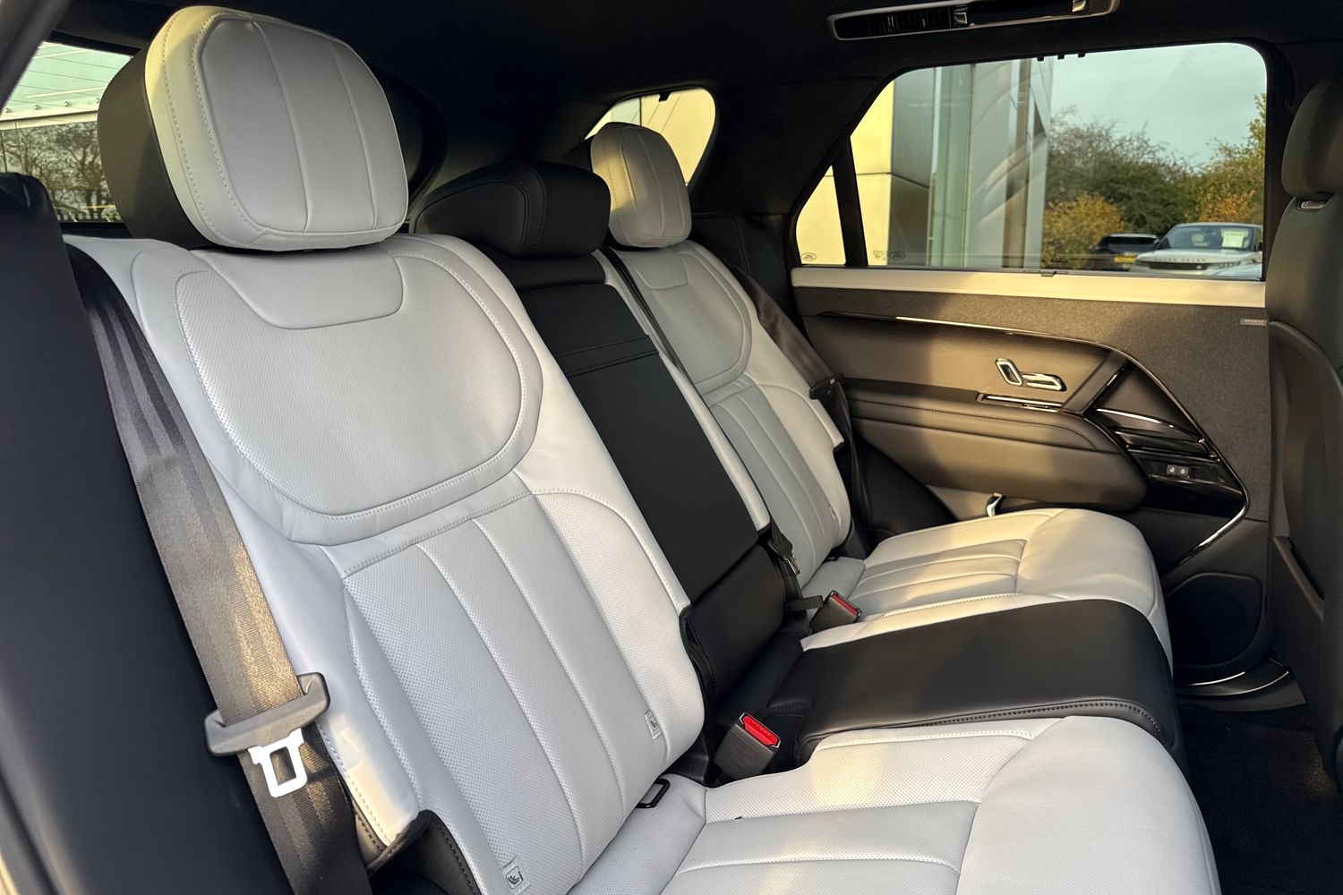 Used Land Rover Range Rover Sport 2025 for sale - 76330795: Photo 12