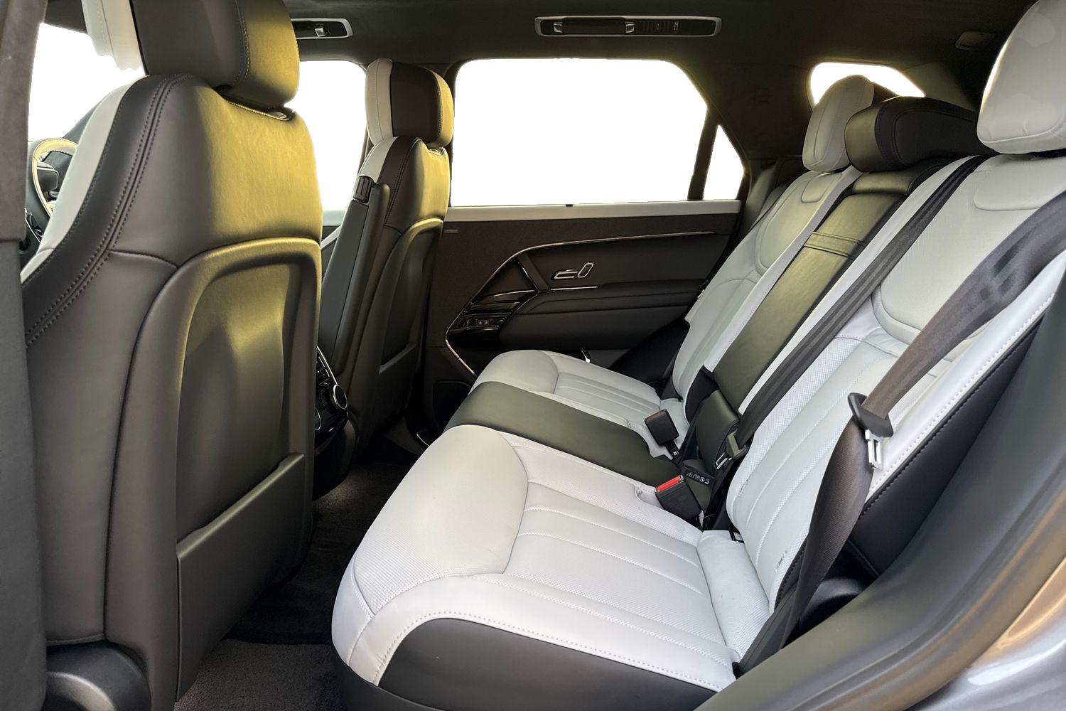 Used Land Rover Range Rover Sport 2025 for sale - 76330795: Photo 4