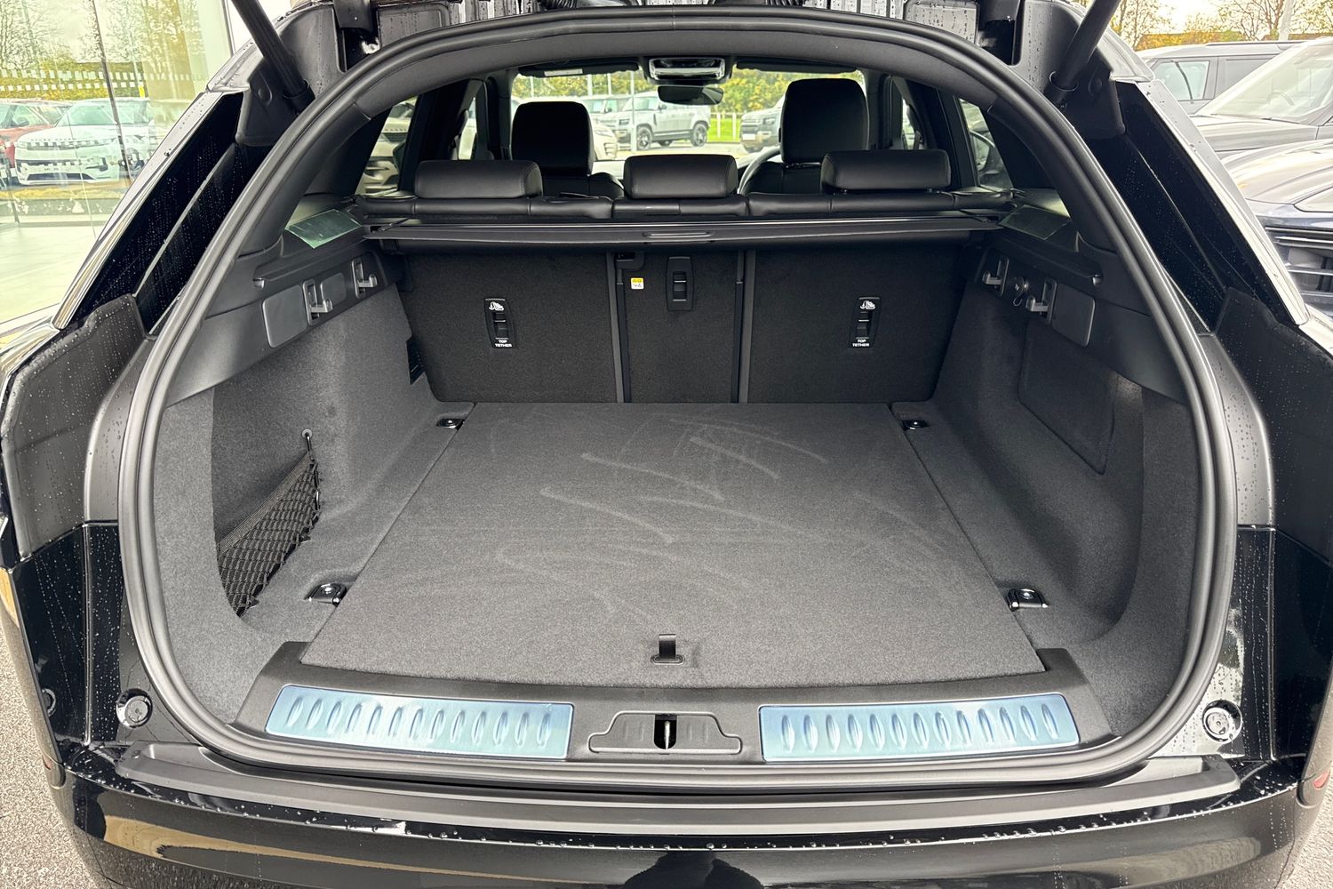 Used Land Rover Range Rover Velar 2025 for sale - 76416705: Photo 24