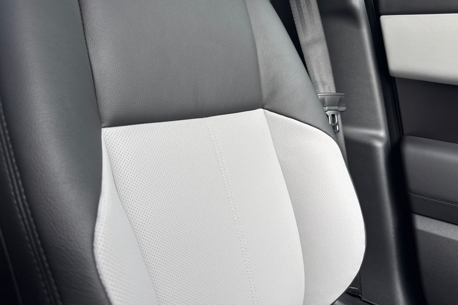 Used Land Rover Range Rover Velar 2025 for sale - 76416705: Photo 52