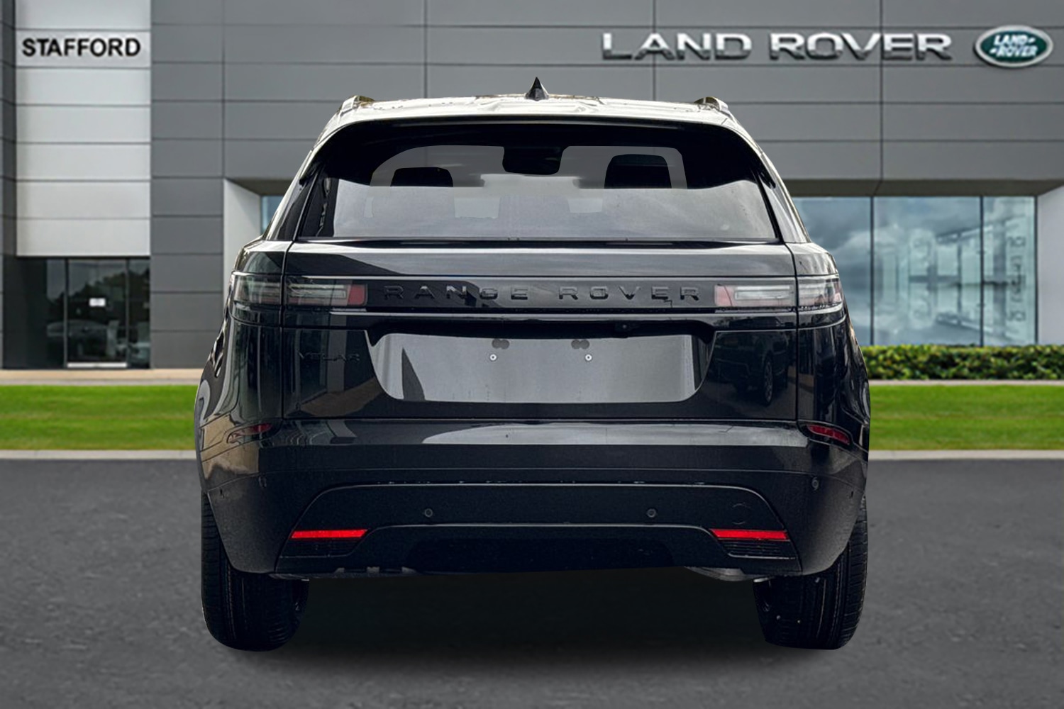 Used Land Rover Range Rover Velar 2025 for sale - 76416705: Photo 6