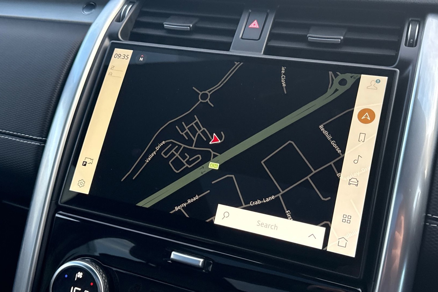 Used Land Rover Discovery 2024 for sale - 76855057: Photo 12