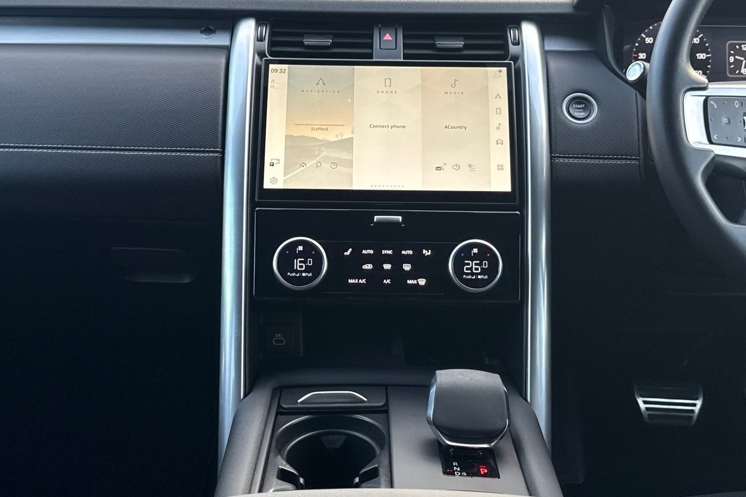 Used Land Rover Discovery 2024 for sale - 76855057: Photo 15